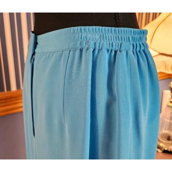 M.X.I. Vintage Blue 100% Silk Skirt Suit Set Size 10 - Picture 8 of 9